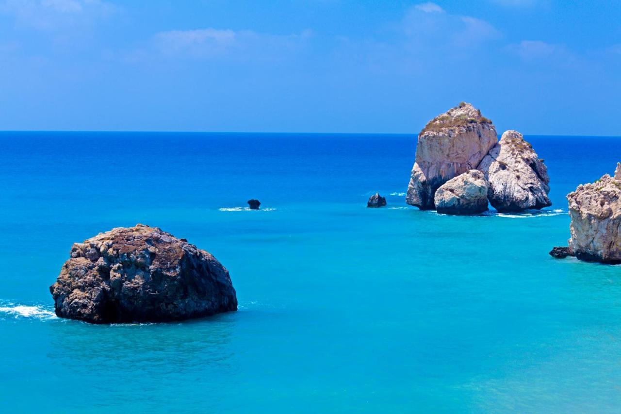 105 Kings Palace - Fabulous 2 Bed, 2 Bath, Large Patio With Garden - Sea Views Paphos Kültér fotó