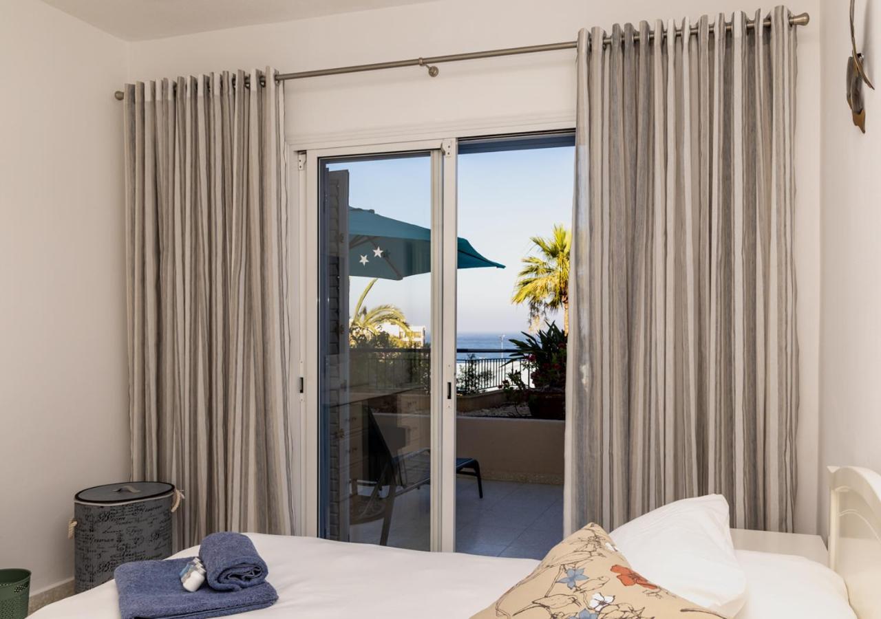 105 Kings Palace - Fabulous 2 Bed, 2 Bath, Large Patio With Garden - Sea Views Paphos Kültér fotó