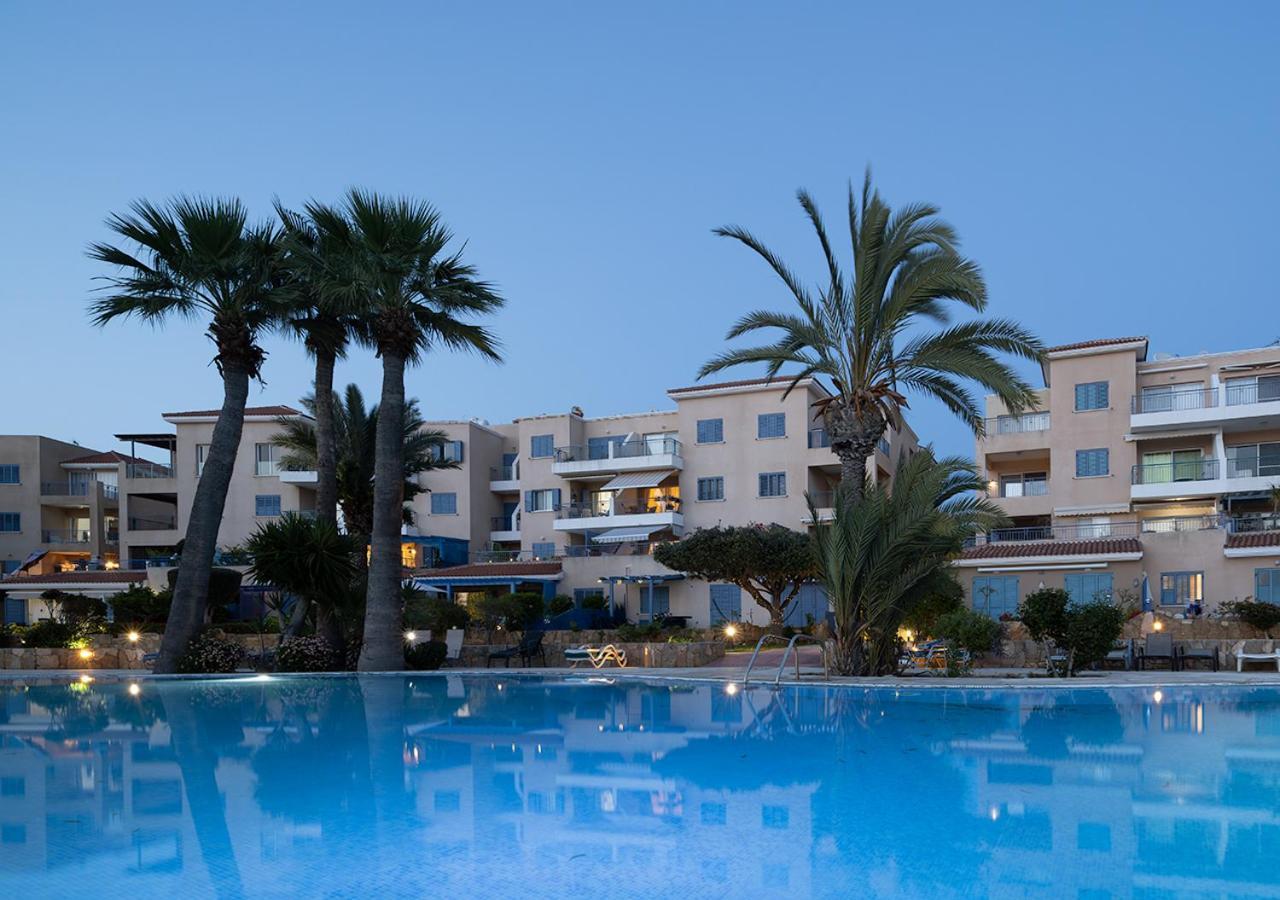 105 Kings Palace - Fabulous 2 Bed, 2 Bath, Large Patio With Garden - Sea Views Paphos Kültér fotó