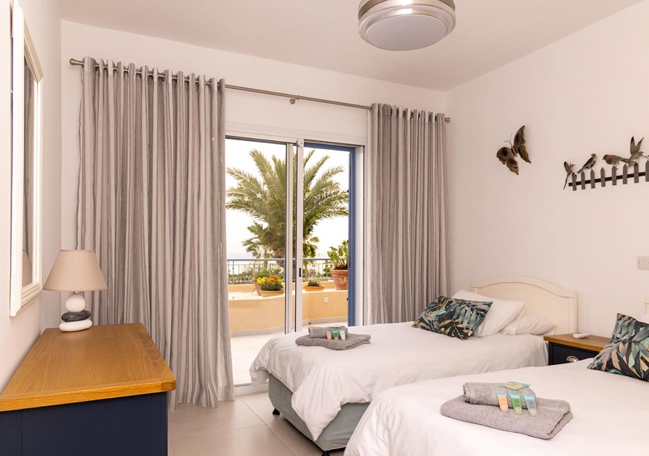 105 Kings Palace - Fabulous 2 Bed, 2 Bath, Large Patio With Garden - Sea Views Paphos Kültér fotó