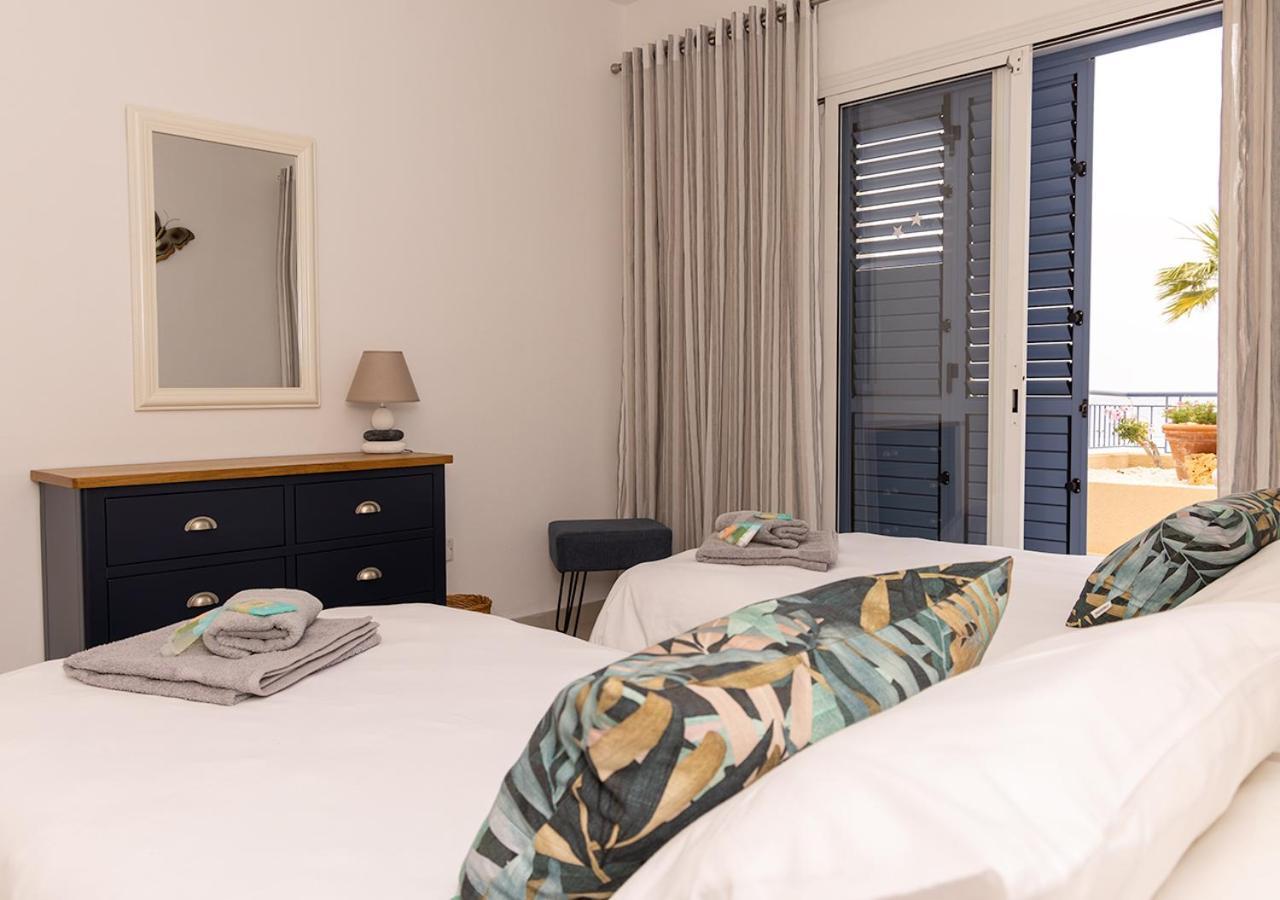 105 Kings Palace - Fabulous 2 Bed, 2 Bath, Large Patio With Garden - Sea Views Paphos Kültér fotó