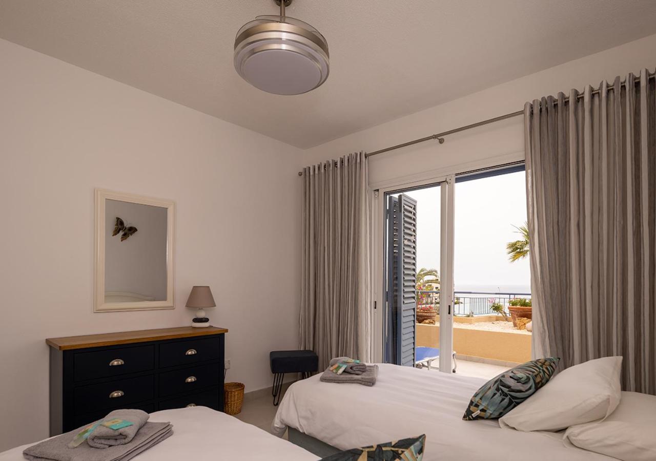 105 Kings Palace - Fabulous 2 Bed, 2 Bath, Large Patio With Garden - Sea Views Paphos Kültér fotó