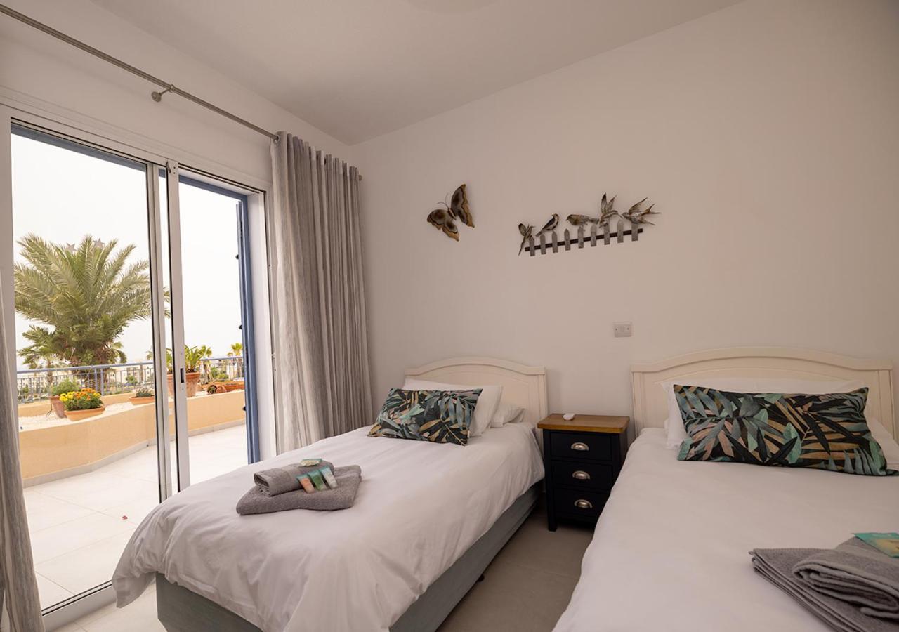 105 Kings Palace - Fabulous 2 Bed, 2 Bath, Large Patio With Garden - Sea Views Paphos Kültér fotó