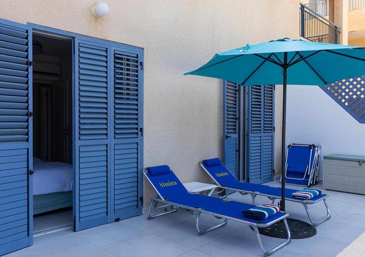 105 Kings Palace - Fabulous 2 Bed, 2 Bath, Large Patio With Garden - Sea Views Paphos Kültér fotó