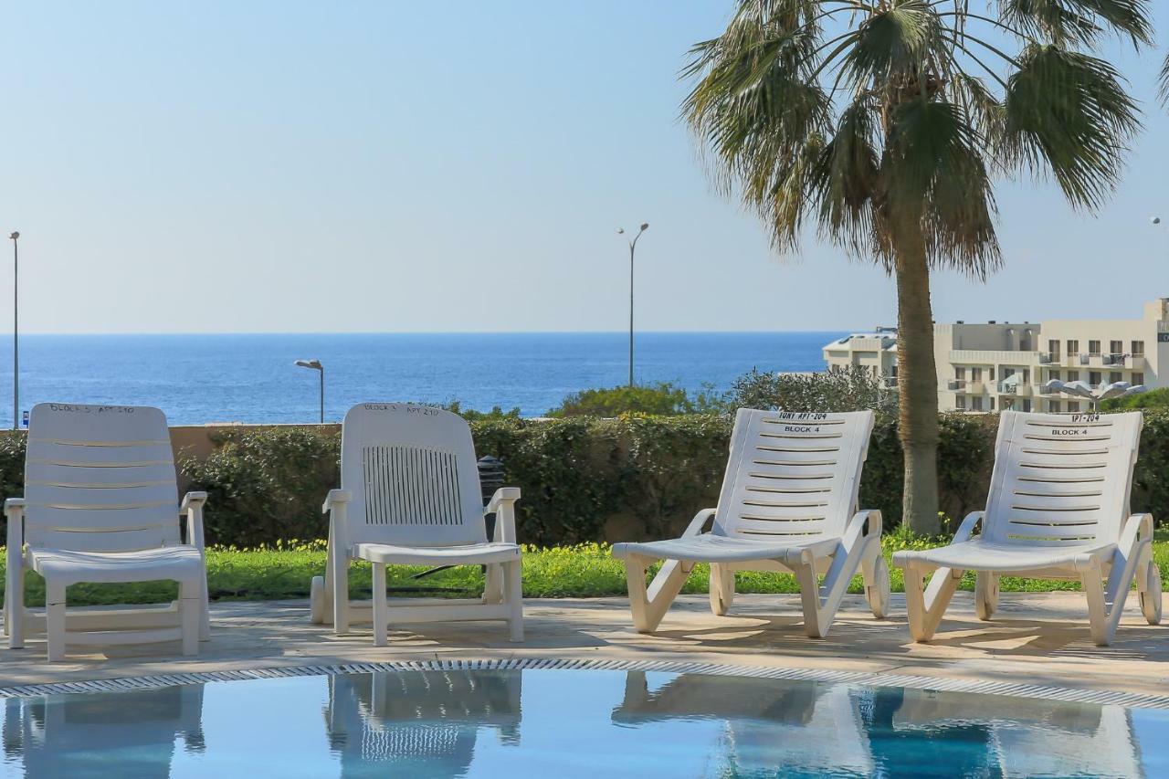 105 Kings Palace - Fabulous 2 Bed, 2 Bath, Large Patio With Garden - Sea Views Paphos Kültér fotó