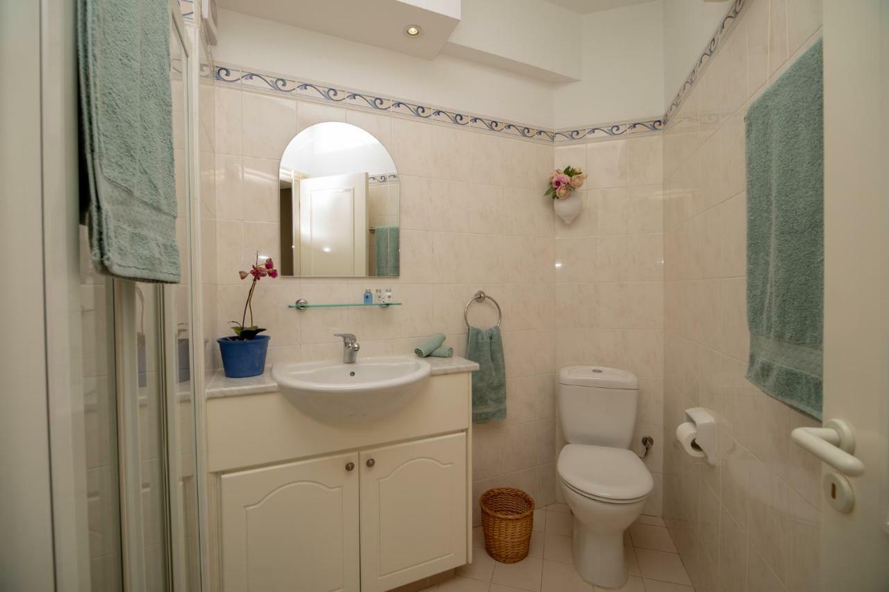 105 Kings Palace - Fabulous 2 Bed, 2 Bath, Large Patio With Garden - Sea Views Paphos Kültér fotó