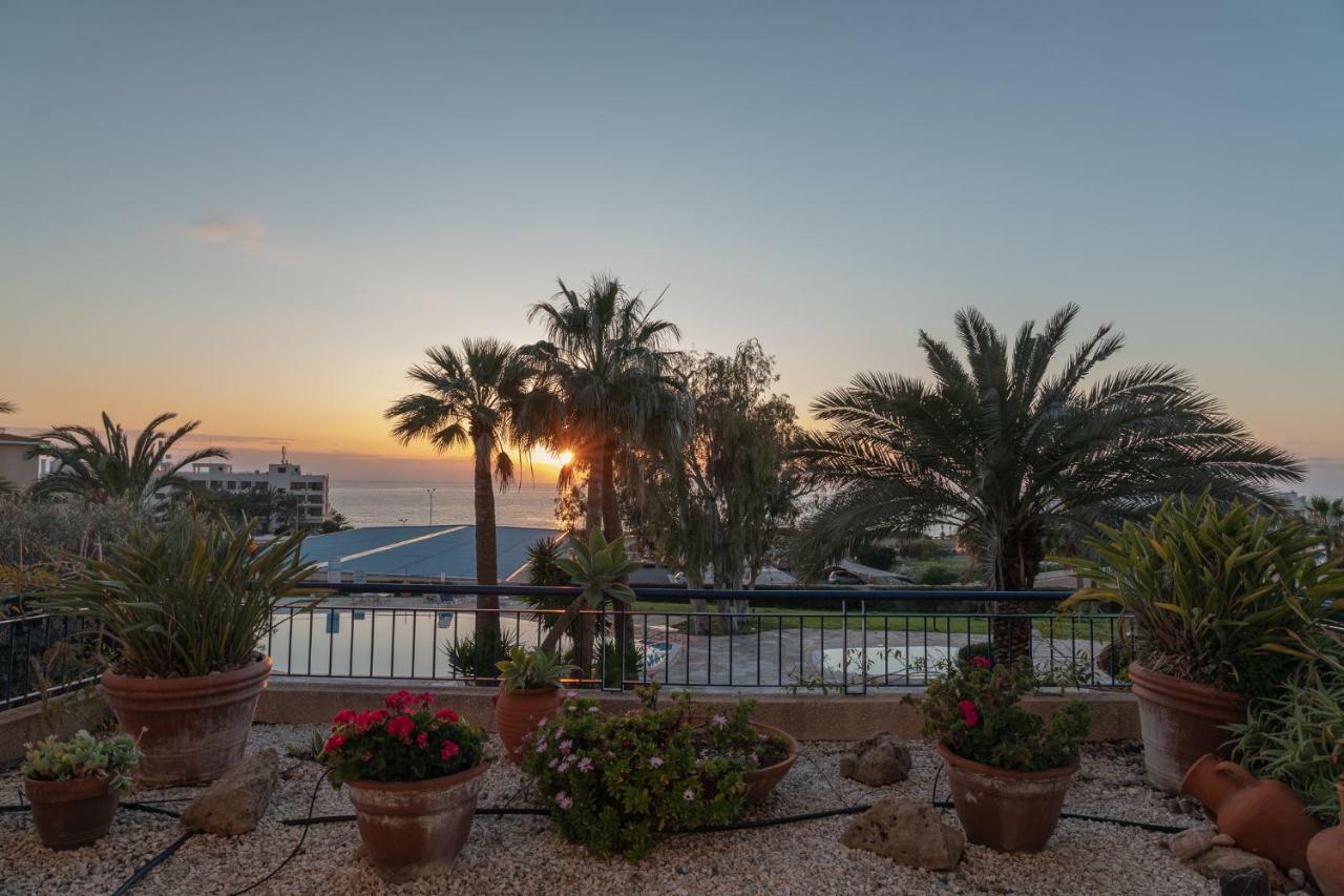 105 Kings Palace - Fabulous 2 Bed, 2 Bath, Large Patio With Garden - Sea Views Paphos Kültér fotó